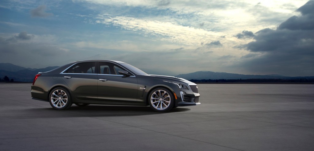 2016-Cadillac-CTS-V-side-view1