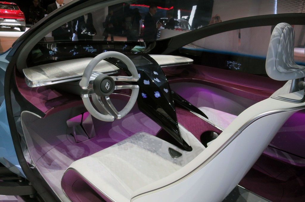 Borgward-Isabella-concept-interior-from-driver-side